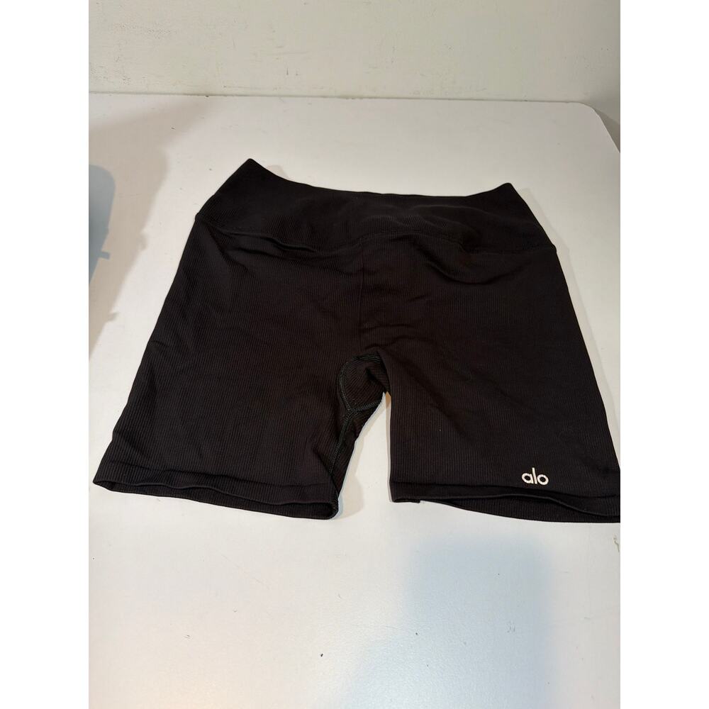Alo Yoga 5" Seamless Ribbed Favorite Short Black Size Large EUC